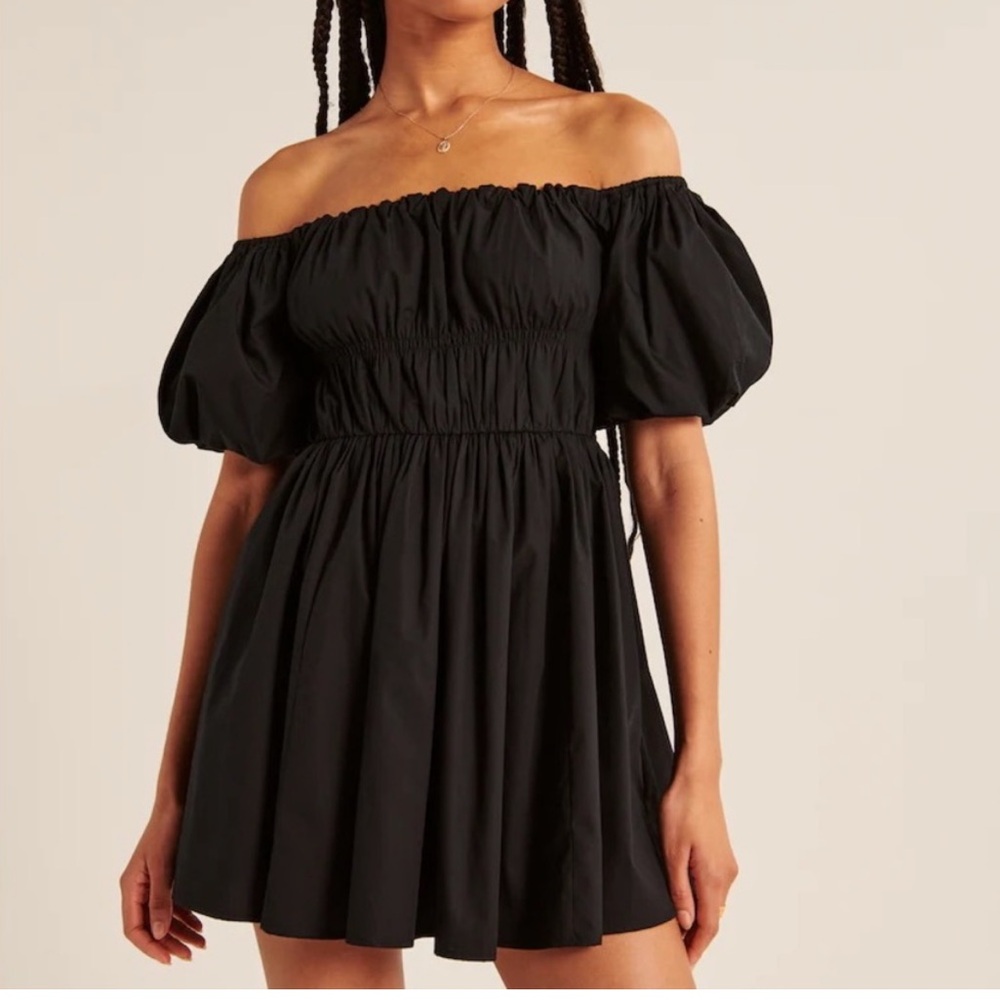 Abercrombie and Fitch Off Shoulder Puff Sleeve Dress